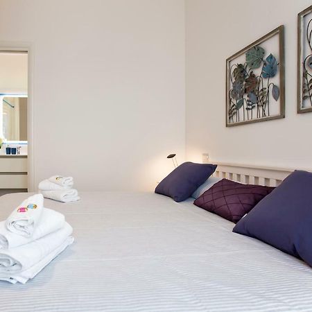 Jolie Julie Accomodation 萨萨里 外观 照片