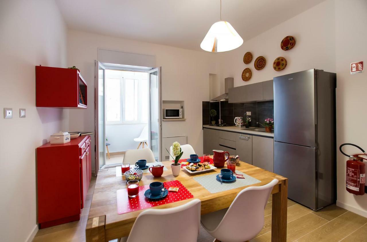 Jolie Julie Accomodation 萨萨里 外观 照片